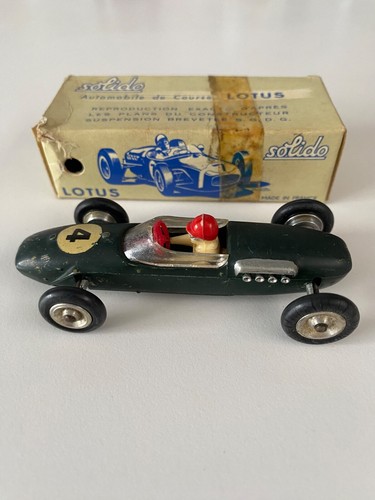 Voiture miniature solido - 1/43,