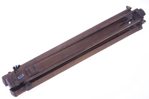 Antico treppiede legno - ✅,
