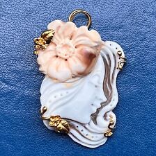 Ciondolo cammeo conchiglia stile antico incorniciato GRANDE ITALIA fiore donna regalo per lei