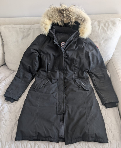 Authentic canada goose - -,
