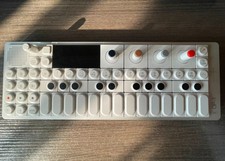 OP-1 Field di Teenage Engineering
