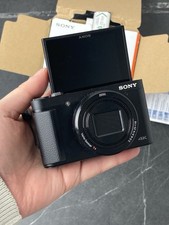 Sony HX95 4K – Équivalent