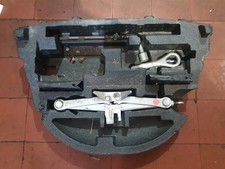 Set cric schiuma toyota iq - toyota,