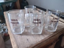 Stock Boccale Di Birra Peroni In Vetro Quattro Pezzi Alti 10 Cm