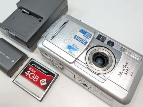 Fotocamera digitale compatta