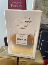 Vendo Profumo da Donna Chanel n°5 da 100ml. Prodotto nuovo, mai usato.  