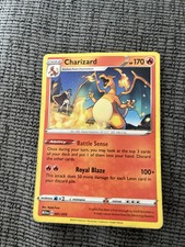 Carta charizard 170 HP