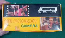 110 POCKET CAMERA - MACCHINA FOTOGRAFICA VINTAGE - RULLINO KODAK ALL'INTERNO -
