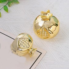 Statua di melograno, intaglio