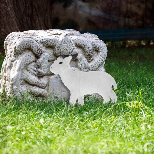 Scultura capra bianca