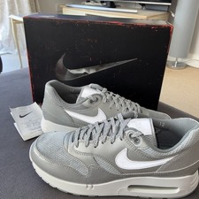 NUOVE scarpe da ginnastica