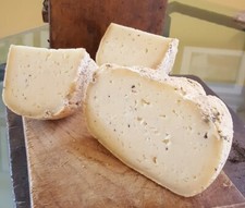 Formaggio con Tartufo bianco e