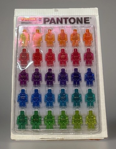 Kubrick pantone medicom - kubrick,