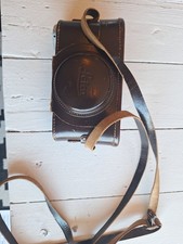 Leica possible - leica, a)