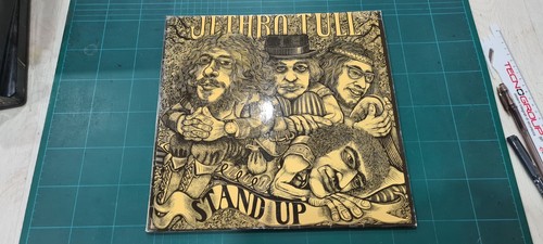 Jethro tull stand - jethro, up