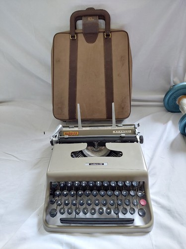 Olivetti lettera vintage - 22,