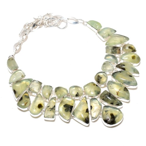 Collana con pietre - , preziose