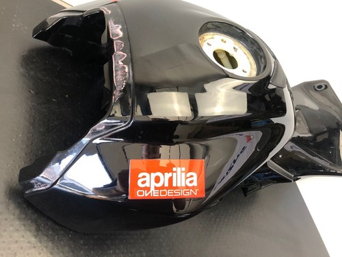 Aprilia rsv4 factory 1000 - aprilia,
