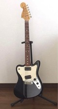 Super-Sonic Squier di Fender