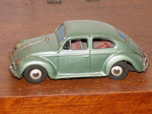 Auto giocattolo vintage