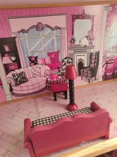 Casa delle Barbie in legno