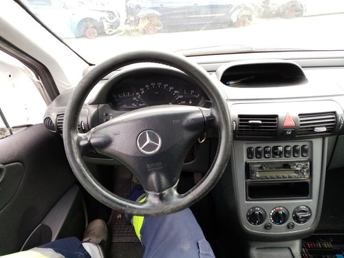 A1684601103 volante 2017131 - /,