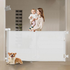 Extendable gate for stairs