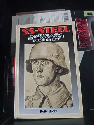 Steel parade combat - ,