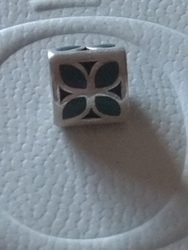 Pandora quadrifoglio fuori - pandora,