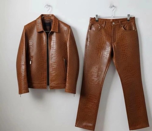 Set pantaloni giacca pelle