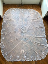 Veil Bruxelles lace tablecloth