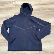 Nike Tech