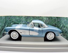 Modellino auto scala 1:18
