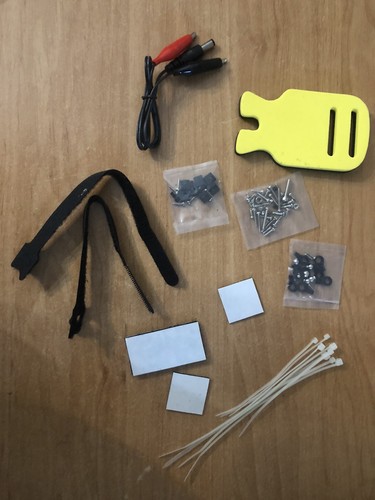 Les vis accessoires pour - et,