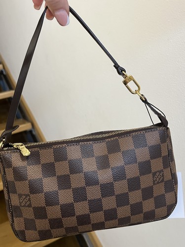 Louis vuitton pochette - louis,
