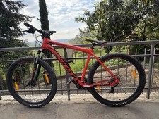 bicicletta mountain bike