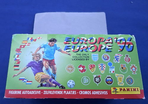 Box figurine calciatori - figurine, panini