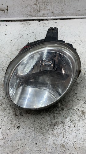 Faro anteriore sinistro - anteriore,