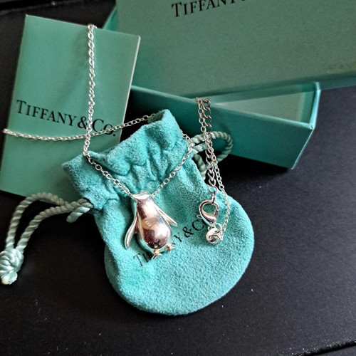 Collana con ciondolo pinguino