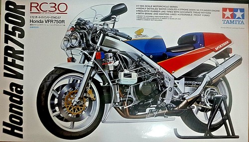 Honda vfr750r rc30 tamiya - rc30,