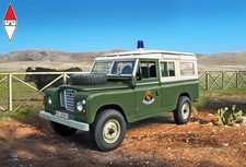 ITALERI 1/35 LAND ROVER SERIES
