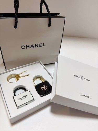 Set portachiavi chanel 2024 - set,
