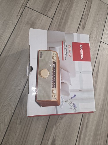Sangean fm aux in - wr-12, am/fm/aux-in