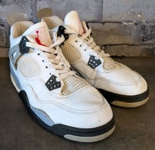 Nike Air Jordan 4. Cemento