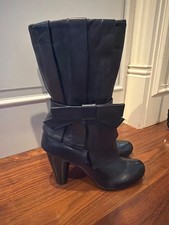 STIVALI METÀ POLPACCIO NUOVI