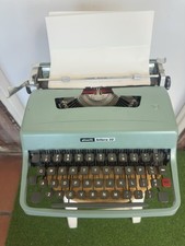 olivetti lettera 32 typewriter