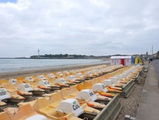 Photo 6x4 Pedalo Hire