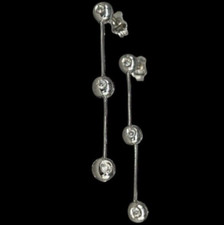 ORECCHINI DONNA PENDENTI 6 SFERE DI DIAMANTI 0,12 KT ORO BIANCO 18 CARATI NUOVO.