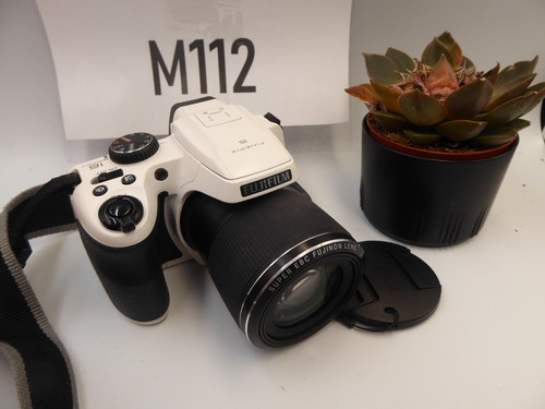 Fujifilm finepix s8200 - finepix, hd