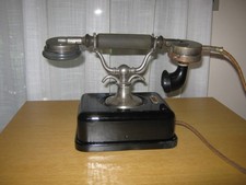 Antico telefono ZB SA08